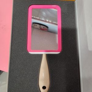 Jeffree star mirror